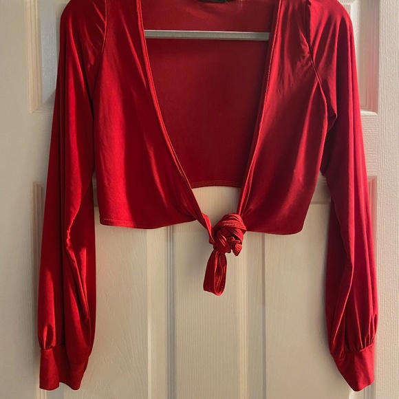 BooHoo Crop Top - Picture 2 of 2